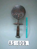 藏品(阿庫巴守護神木雕偶)的圖片